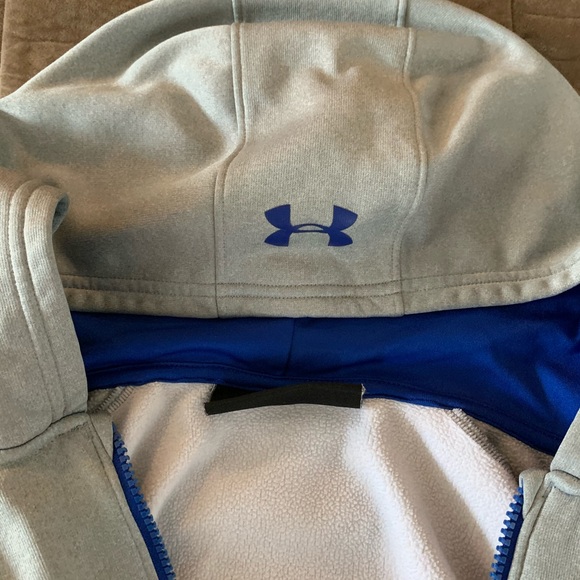 Boys Under Armour jacket - Picture 3 of 3